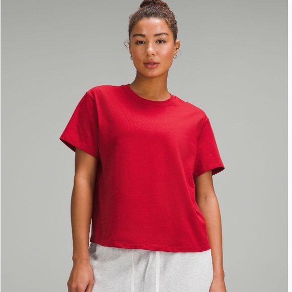 Lululemon Relaxed Fit Cotton Jersey T-Shirt College Crimson Red Size 12 NWT - Picture 1 of 5